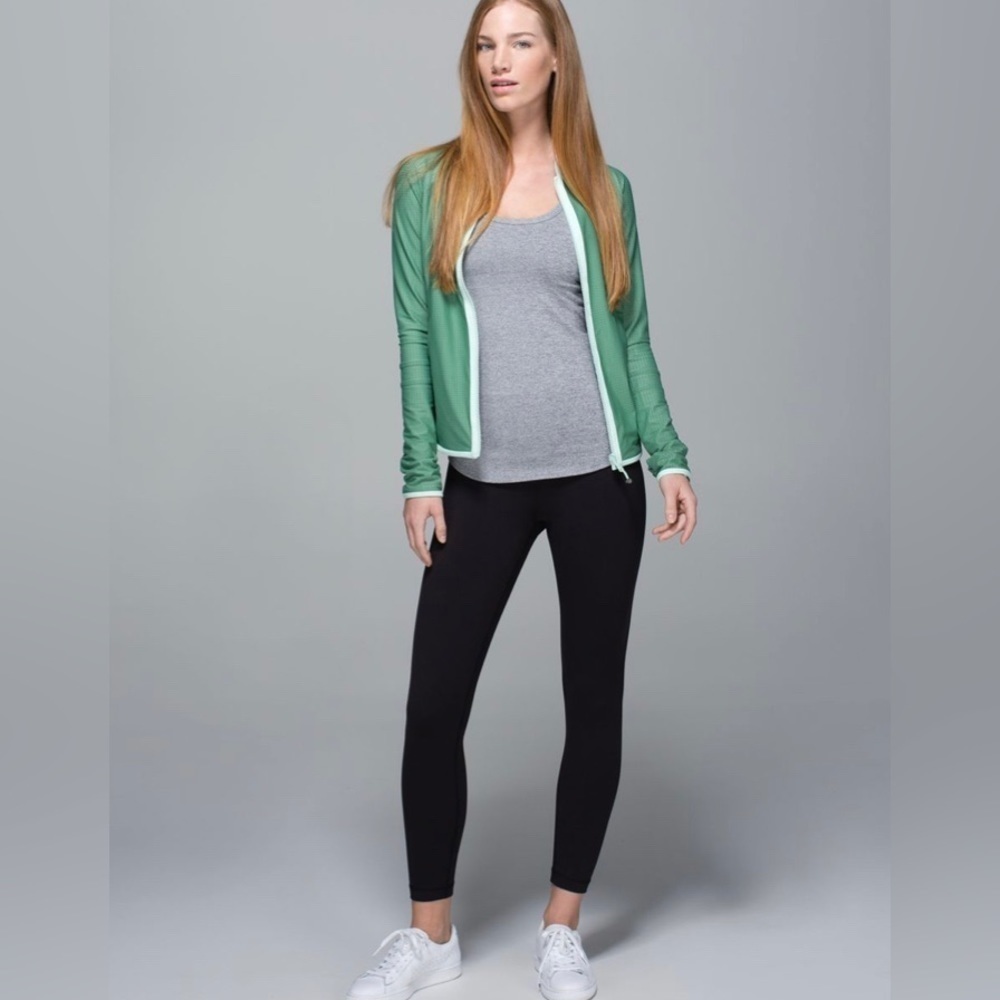 Rare Lululemon Find Your Bliss Jacket
Vintage Green / Iridescent Multi /Sea Mist
